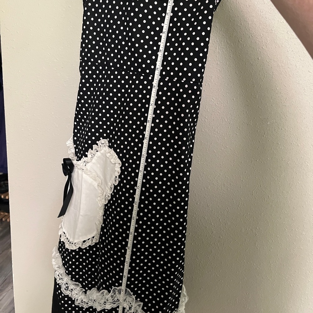 Adorable custom goth lolita apron dress with unique hem bear pockets - Picture 15 of 16